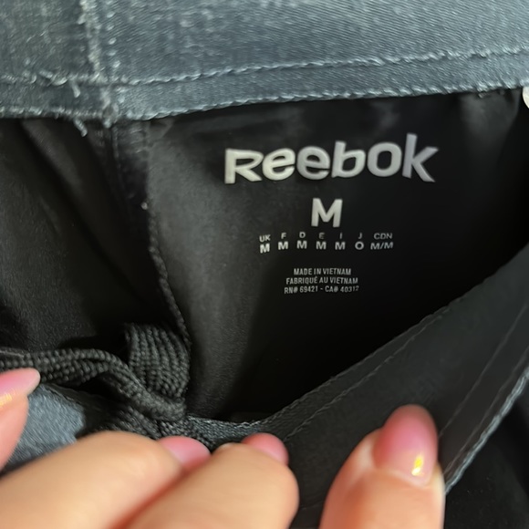 Reebok men’s lightweight “Play Dry” athletic short - Picture 4 of 4